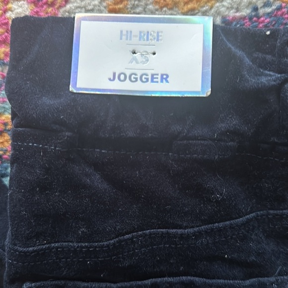 Tinseltown Joggers - Picture 2 of 5